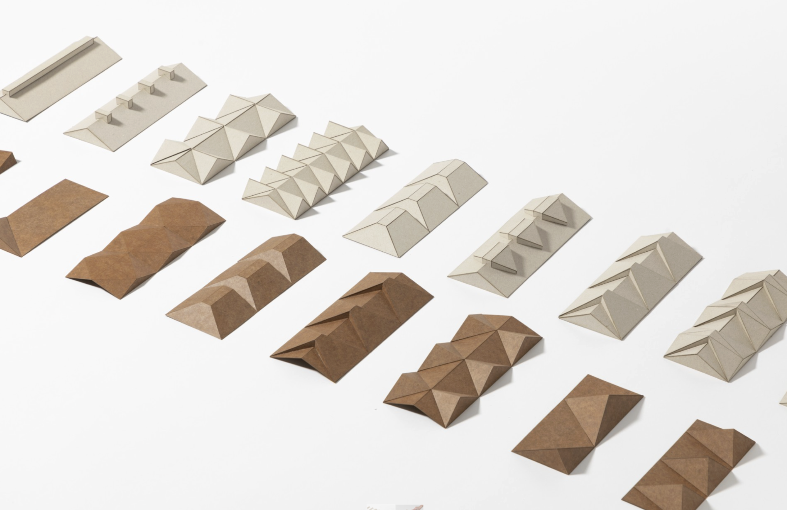 St Pauls Girls School Roof iteration sketch models

Used to explore possible geometries of the roof.